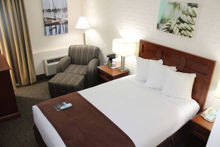 Room 7 of 60
