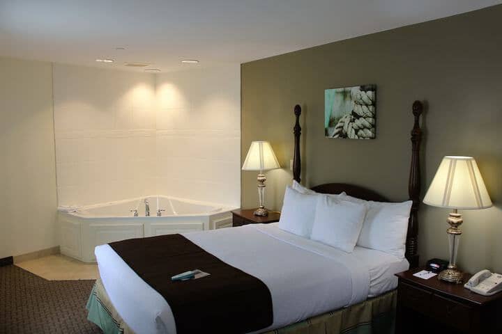 Room 9 of 60